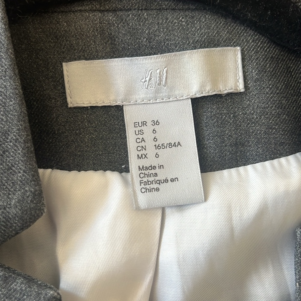 H&M - Picture 3 of 9